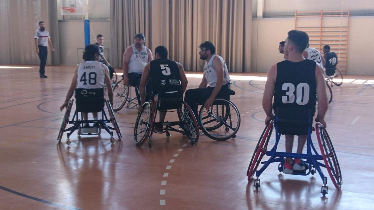Doble derrota en el Trofeo Diputación de Sevilla