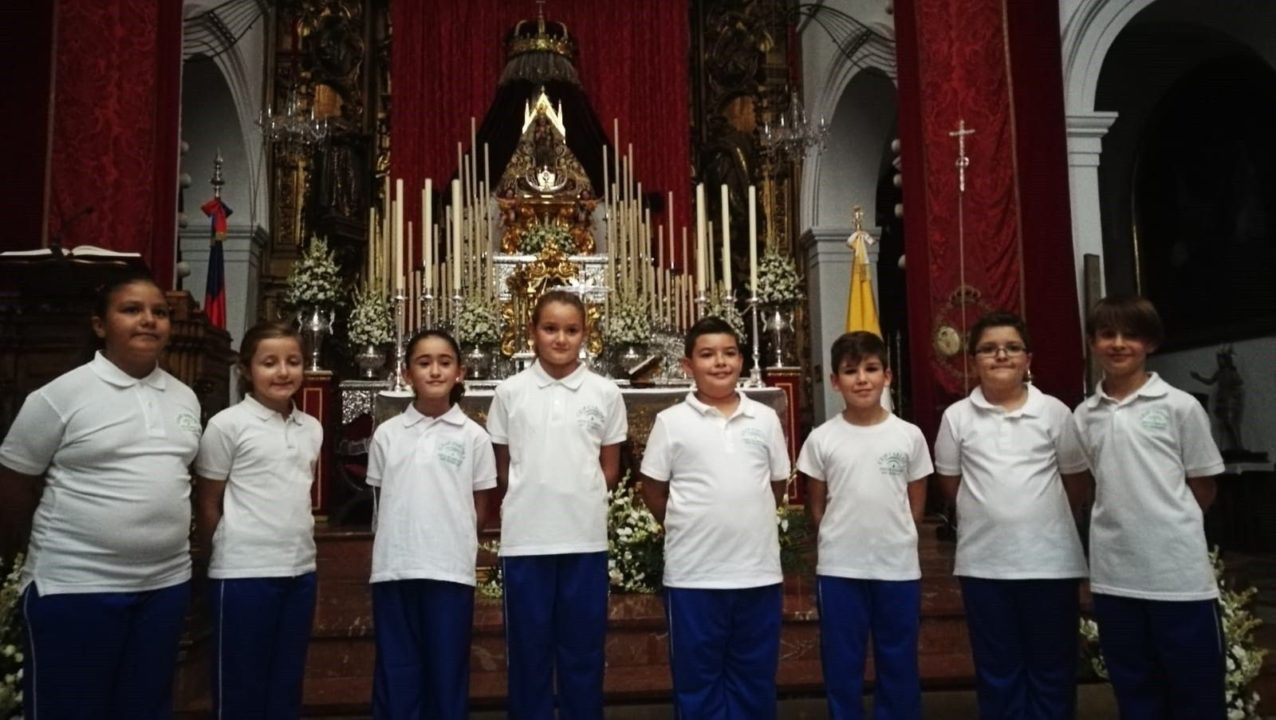 La XVI promoción de Nazarines ya está lista para bailar a Valme