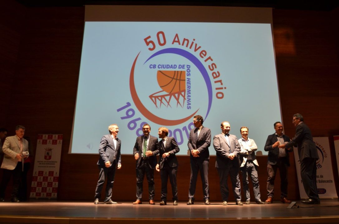 Emotiva gala por 50 años de historia