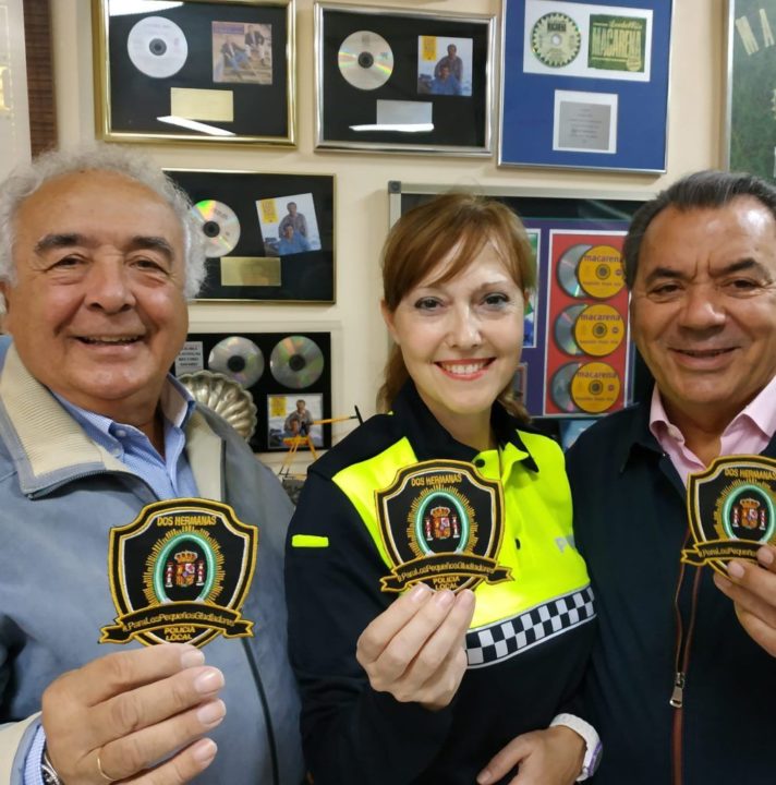 Salida de Seats 600 a beneficio de los Escudos Solidarios