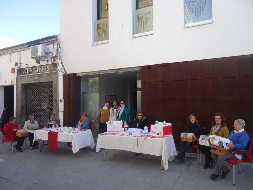 Encajes de bolillo para celebrar San Valentín