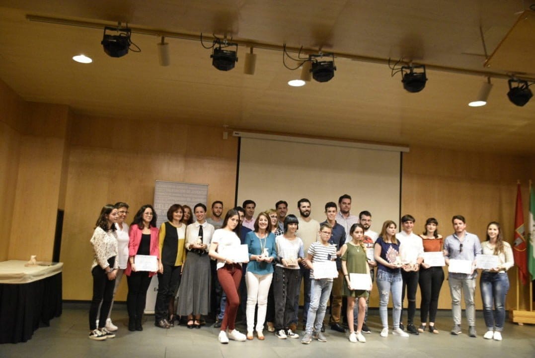 Entregados los premios del IV Certamen Literario Dos Hermanas Divertida
