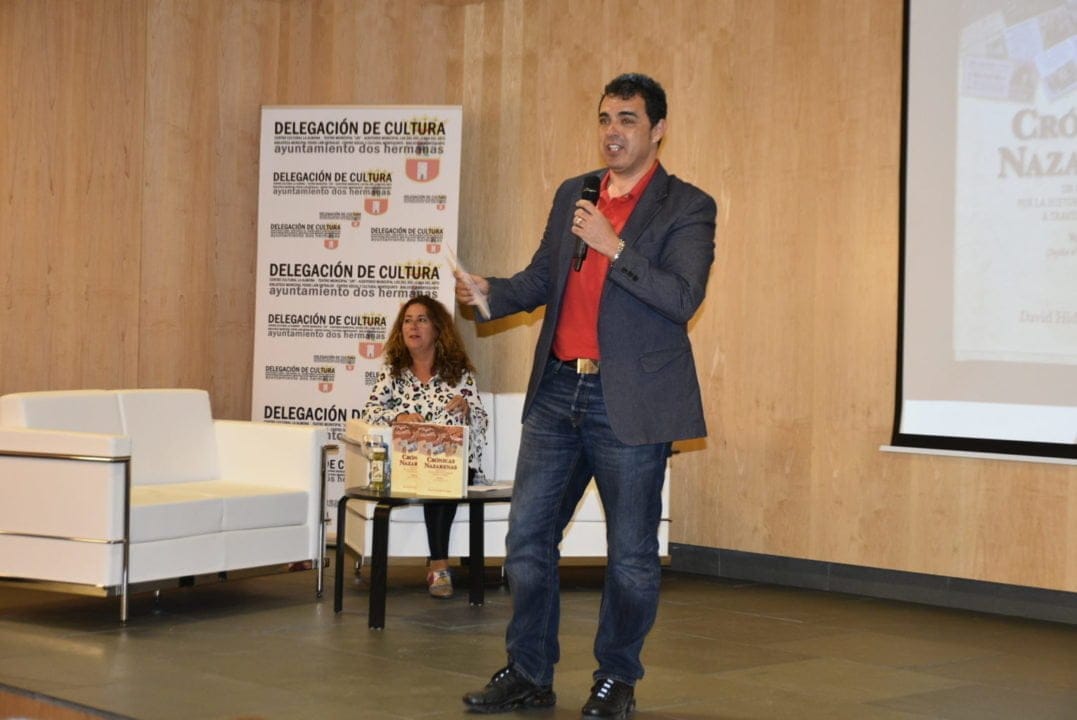 David Hidalgo presentó su libro de más de 3 kilos de historias nazarenas
