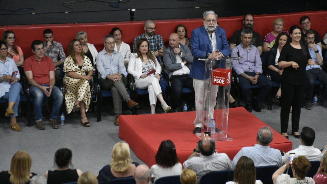 El PSOE presentó su candidatura ‘consolidando los cambios’