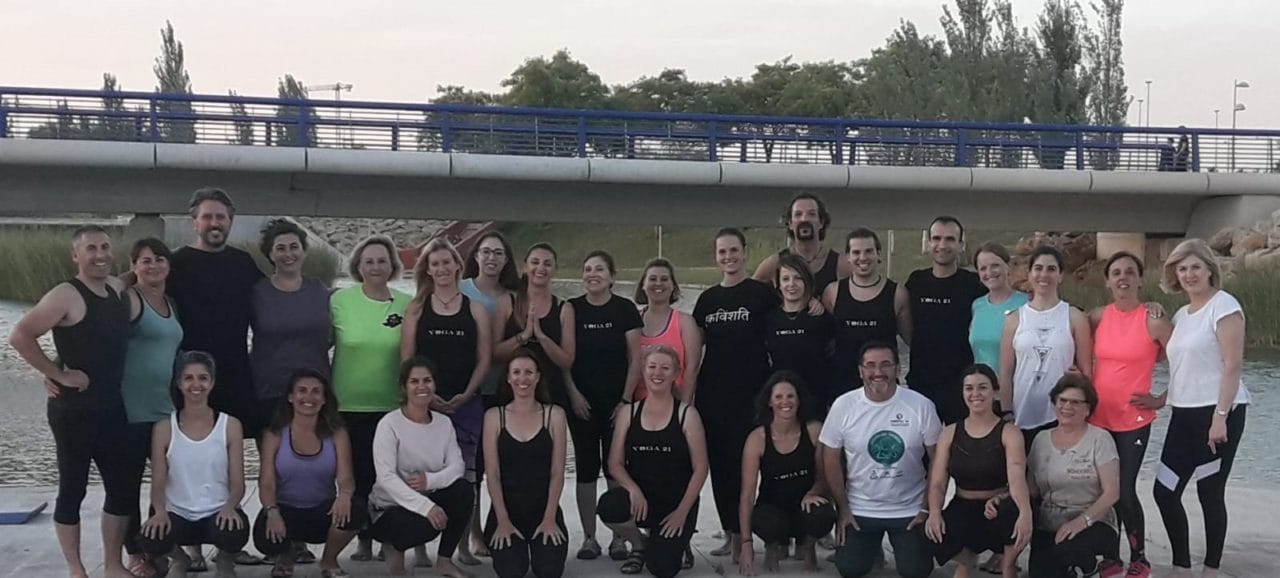 Yoga solidario con el Programa Ángeles