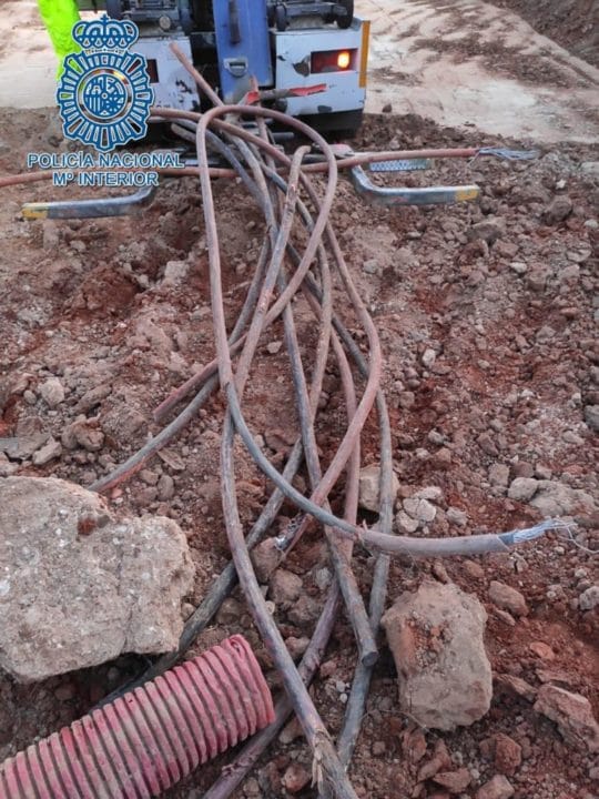 Detenidos por robar cableado de cobre de las obras de la SE-40