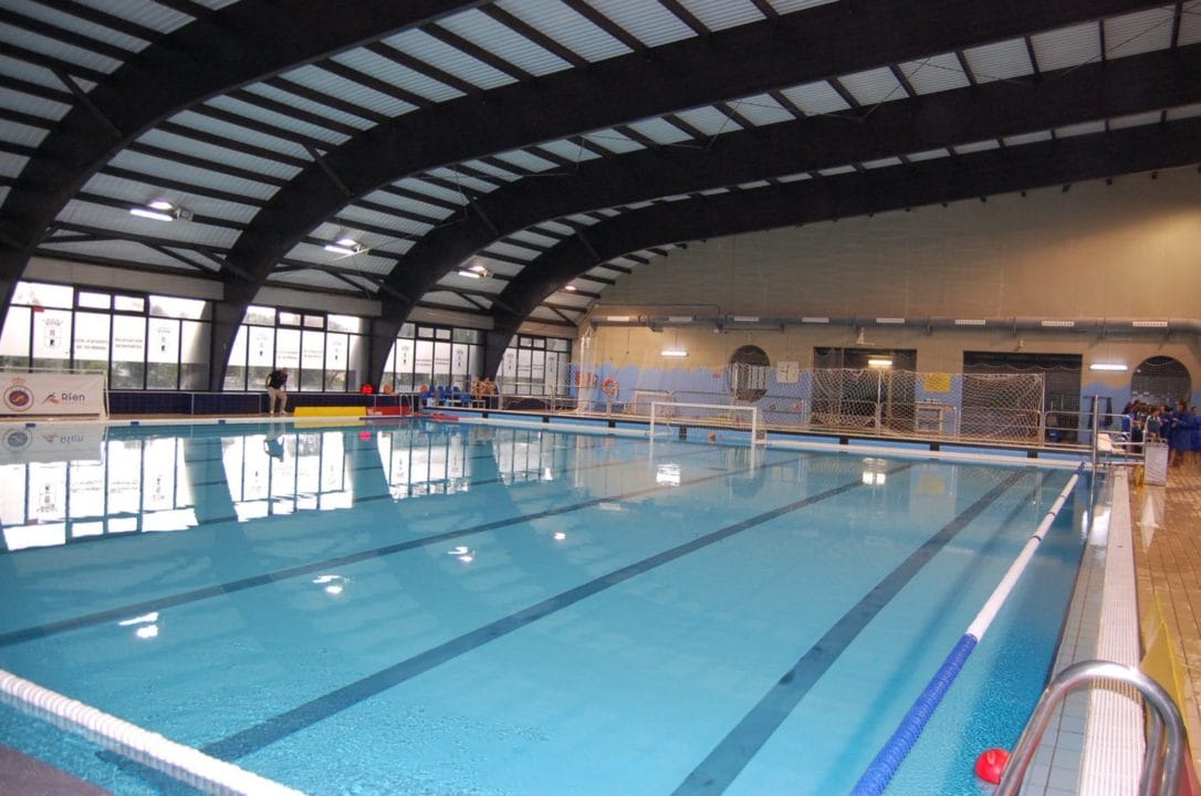 Puntos digitales de información en las piscinas municipales