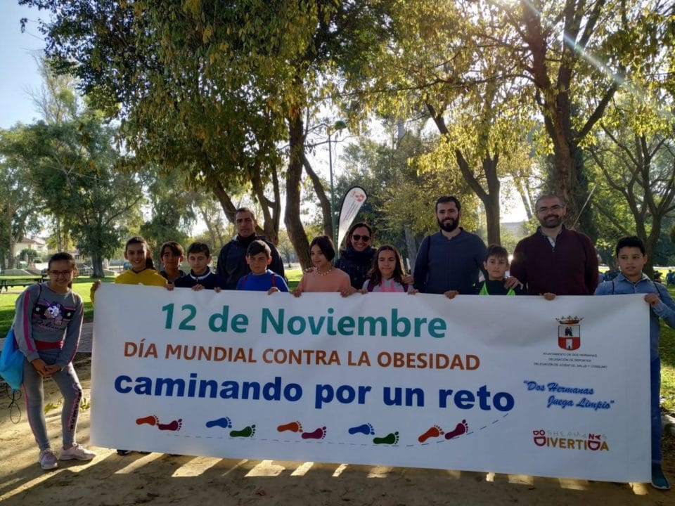 Unos 1.000 escolares caminaron por el reto de llegar de la Tierra a la Luna