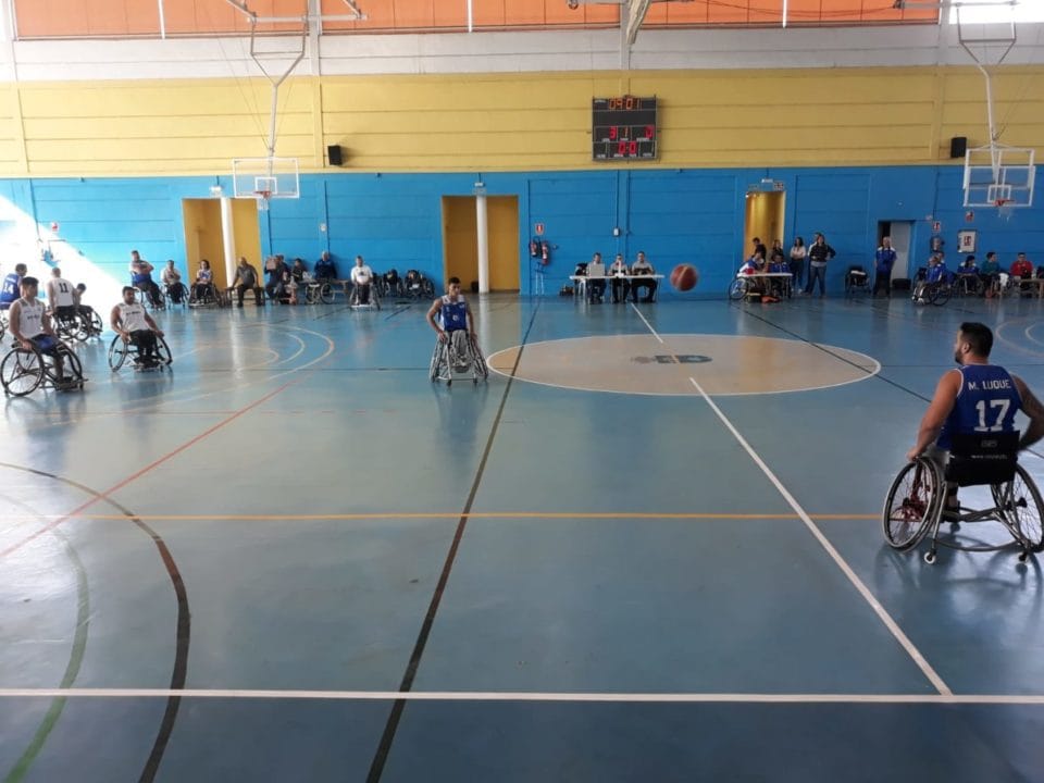 Duelo en la cumbre de la 2º División de baloncesto en silla de ruedas
