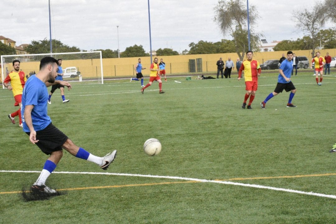 El fútbol como muestra de convivencia en la barriada de Los Montecillos