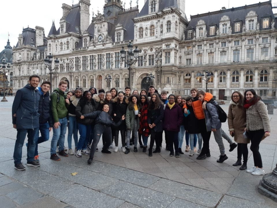 Viajes a París y Stuttgart para avanzar en sus proyectos europeos