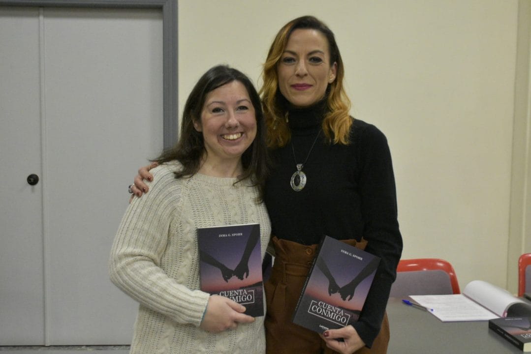 La primera novela de Inma González se presentó en Huerta Palacios