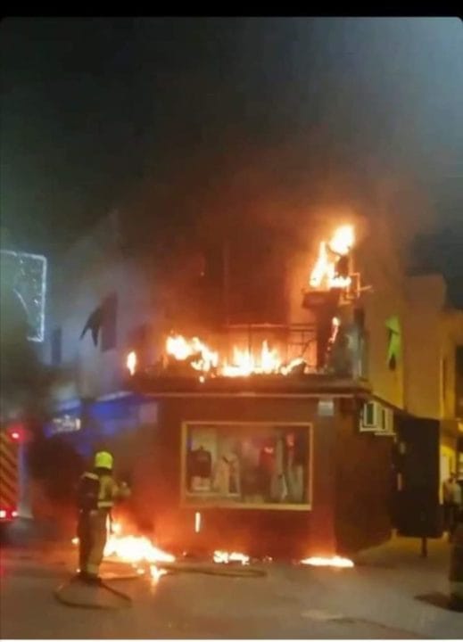 Un incendio destruye el espectáculo Casalandia en San Sebastián