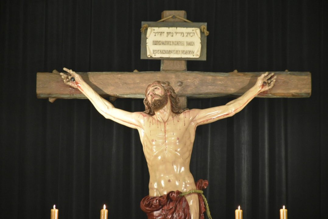 Un nuevo crucificado para la ciudad de Dos Hermanas