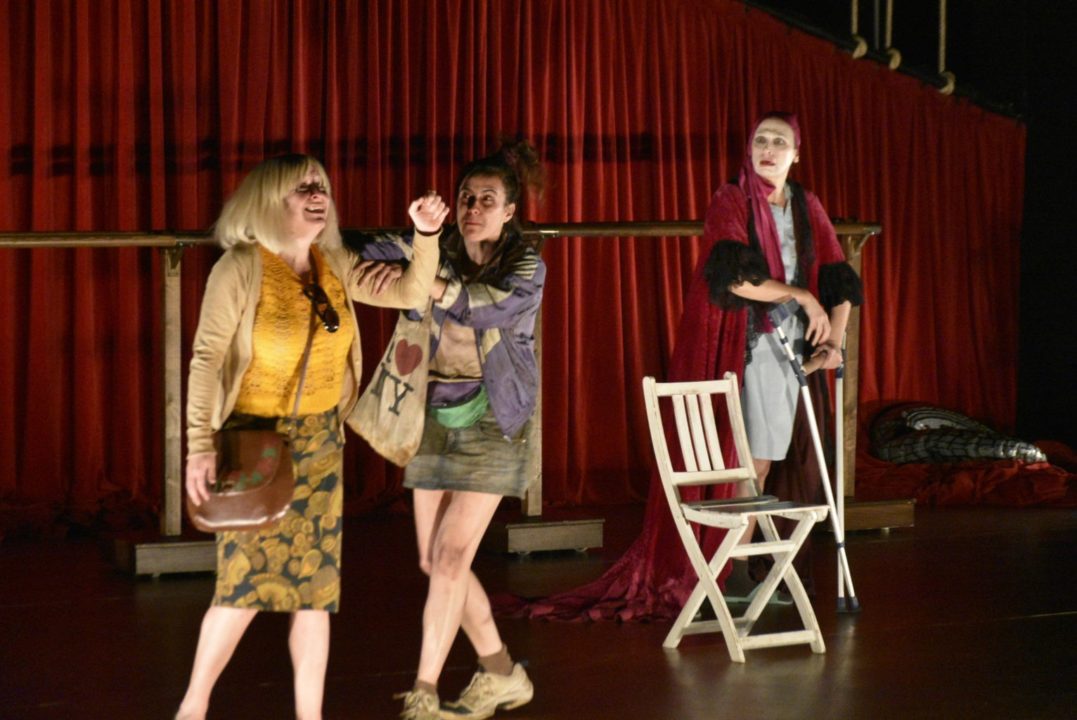 Interesante apuesta teatral de La Estampida con 'Lo nunca visto'