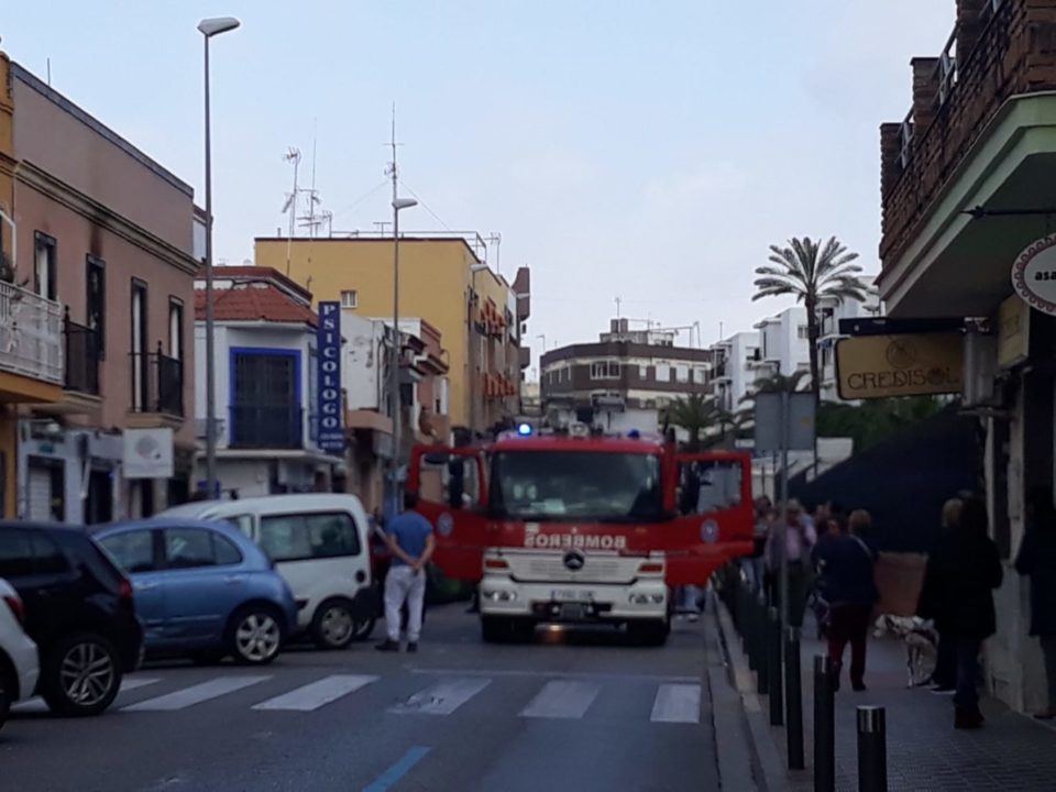 Un herido en el incendio de una vivienda en la Calle Virgen de Covadonga