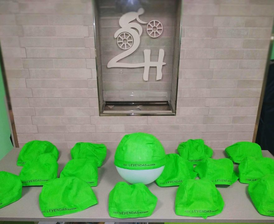 Gorros de cicloturismo para el personal sanitario a través de Leyendas 2H