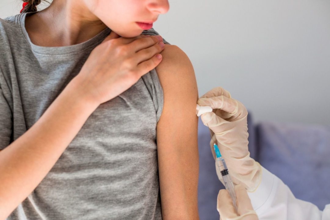Campaña de vacunación frente a la Meningitis para la población joven