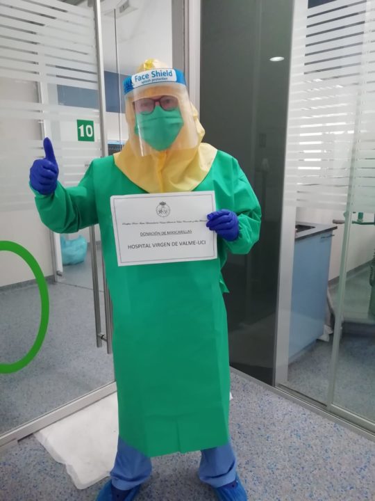 Donación de 1.500 mascarillas de la Hermandad de Valme