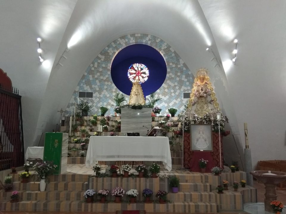 Cierre de la Parroquia del Rocío por el positivo de su párroco