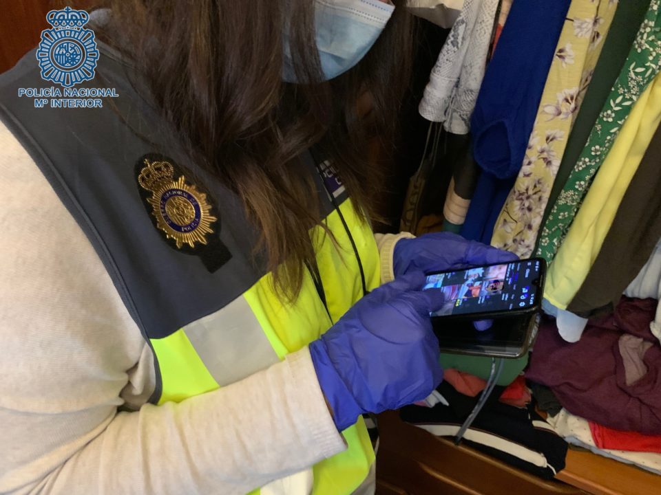 Cinco pederastas en una operación contra la pornografía infantil