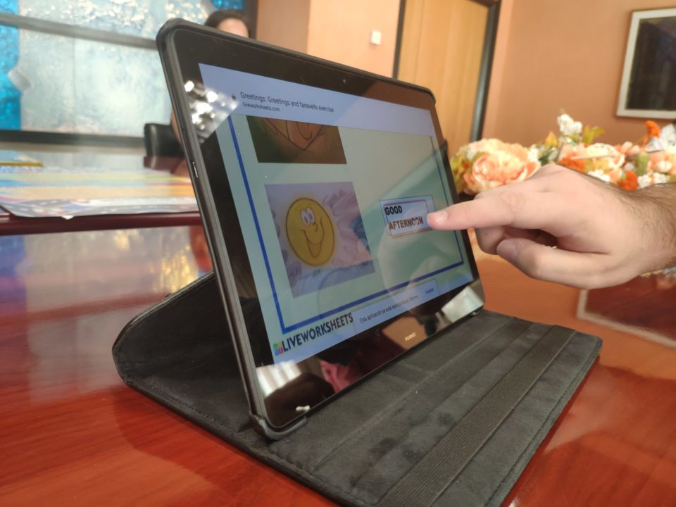 Renovado el suministro de tarjetas SIM para los centros