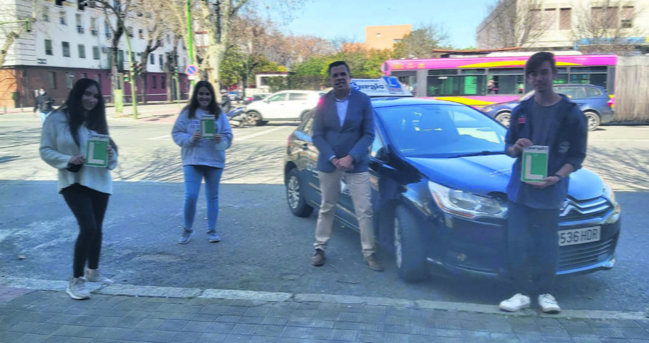 Décimo aniversario de Autoescuela Sergio con una oferta única