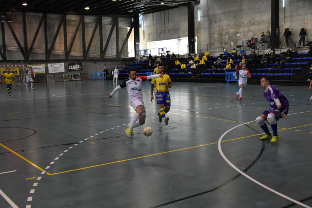 Luchó hasta el final y se clasifica para el grupo de playoff