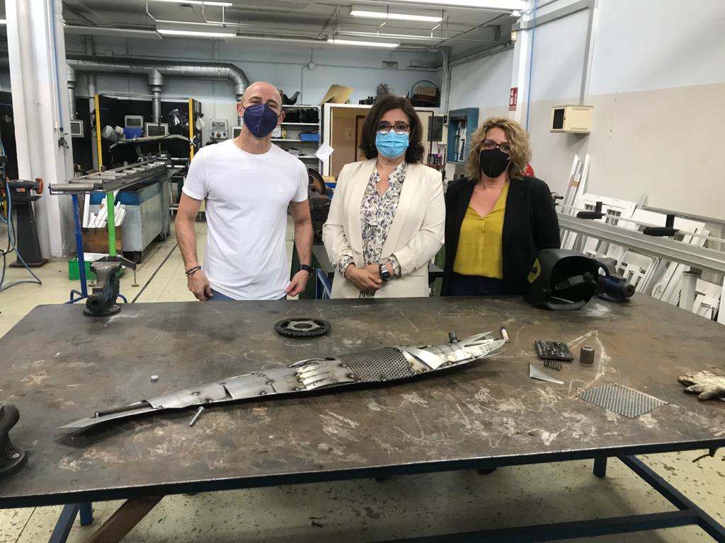 Visita de la delegada territorial de Educación al IES El Arenal