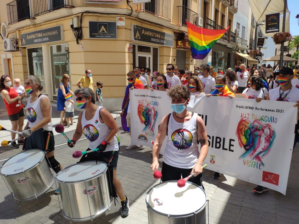 Una colorida y festiva marcha cerró los actos del Orgullo LGTBI+