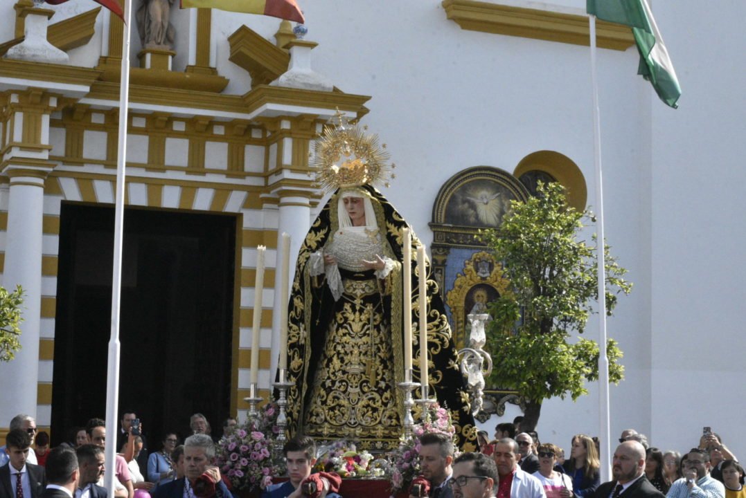 Santo Rosario de la Aurora de la Virgen del Amparo y Esperanza