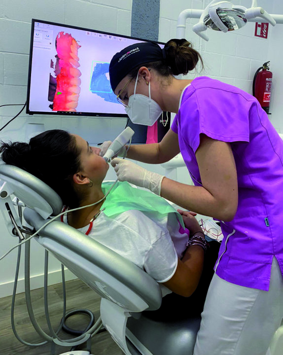 Clínica Dental Implantsite organiza su II jornada de Ortodoncia Invisible