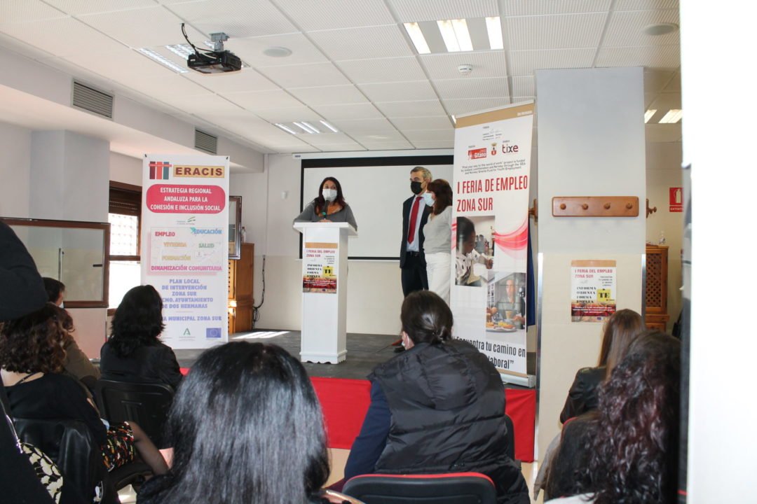 550 participantes pasan por la I Feria de Empleo Zona Sur