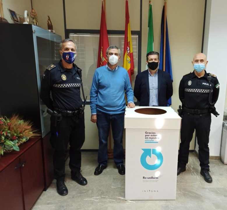 La campaña Re-Uniform llega a la Policía Local nazarena