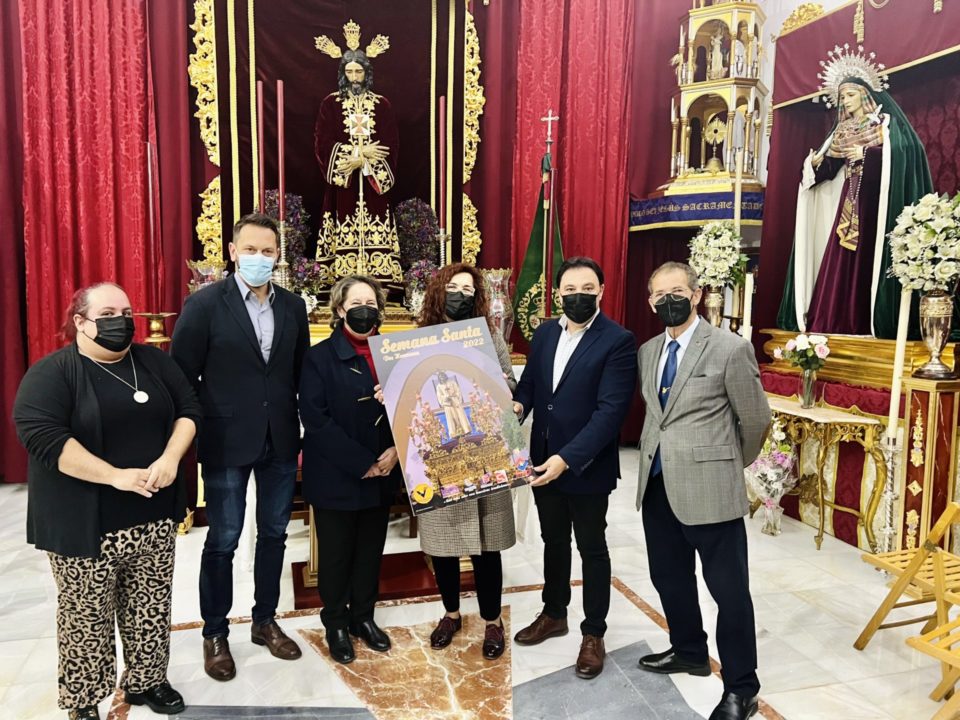 Los comerciantes presentan su cartel de la Semana Santa  2022