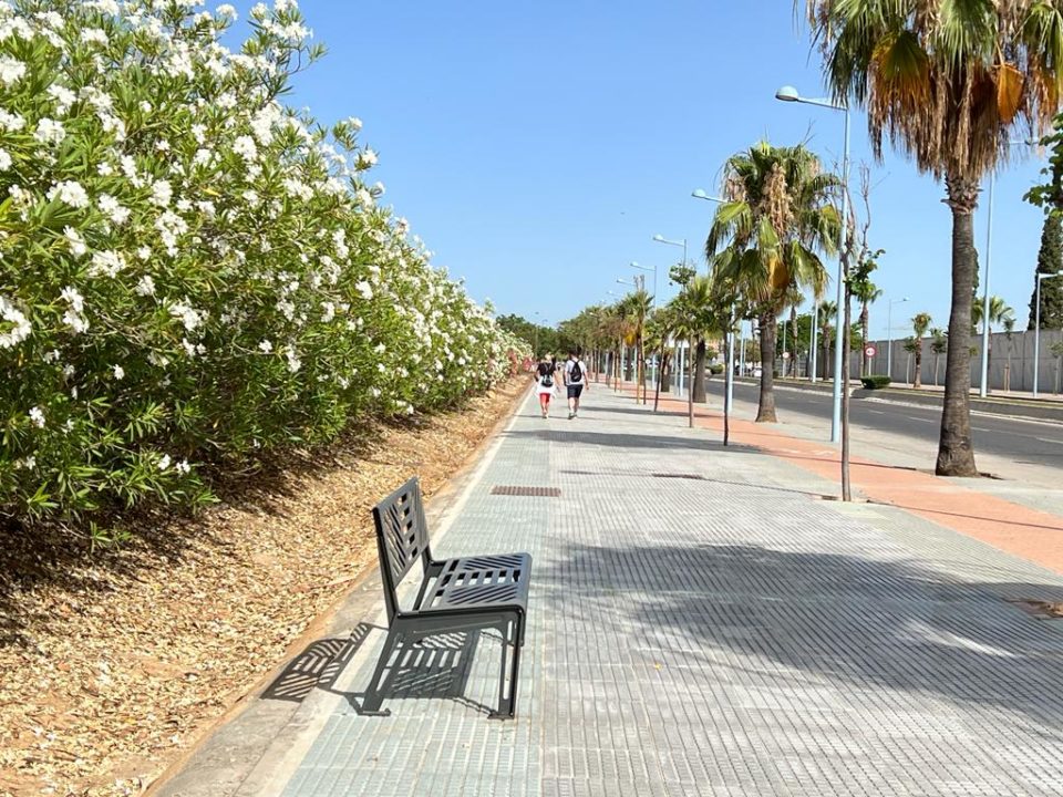 La pavimentación de la Ronda Adolfo Suárez llega a su fin
