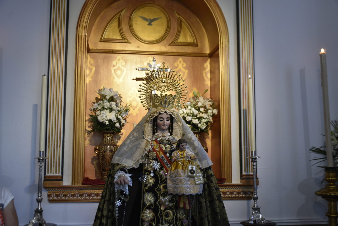 Santa María Magdalena y el Ave Mª rinden culto a la Virgen del Carmen