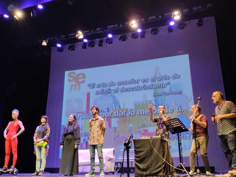 La educación, proyecto global de la ciudad y toda su gente
