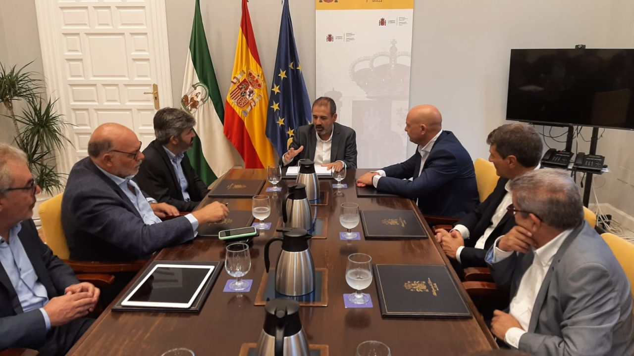 Un viaducto para el cruce de la SE-40 por el río Guadalquivir