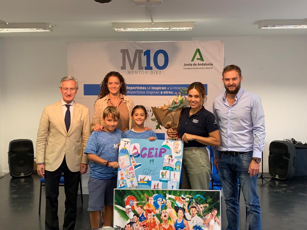 Blanca Manchón visitó el Colegio 19 de Abril