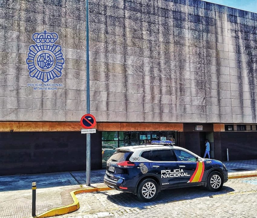 Una estafa piramidal por teletrabajo deja dos detenidos