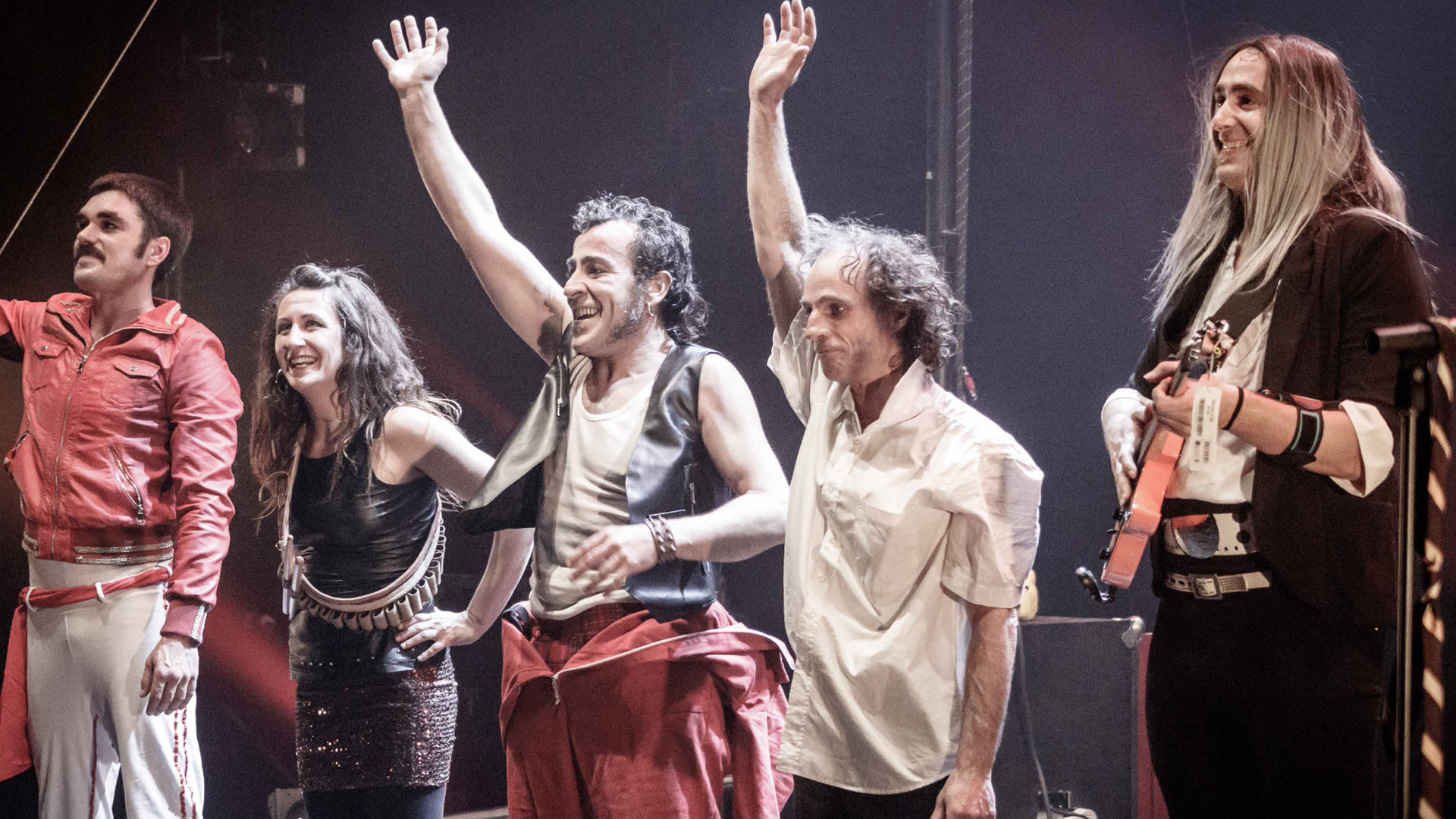 El mundo del circo y el rock en un espectáculo familiar en el teatro