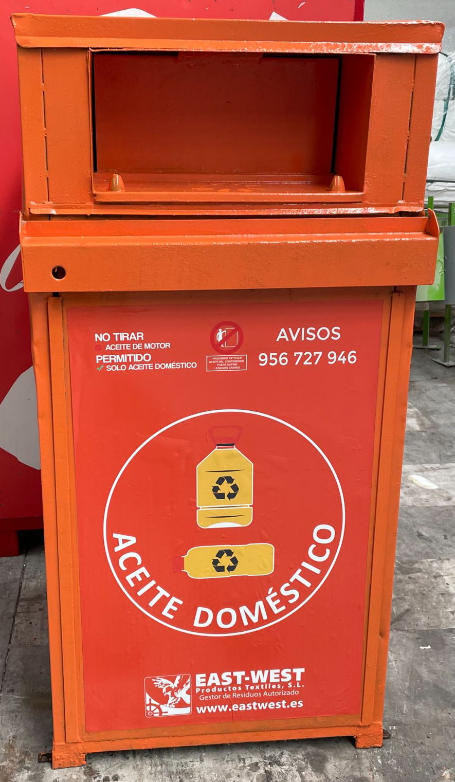 Campaña de concienciación sobre el reciclado de aceite en la hostelería