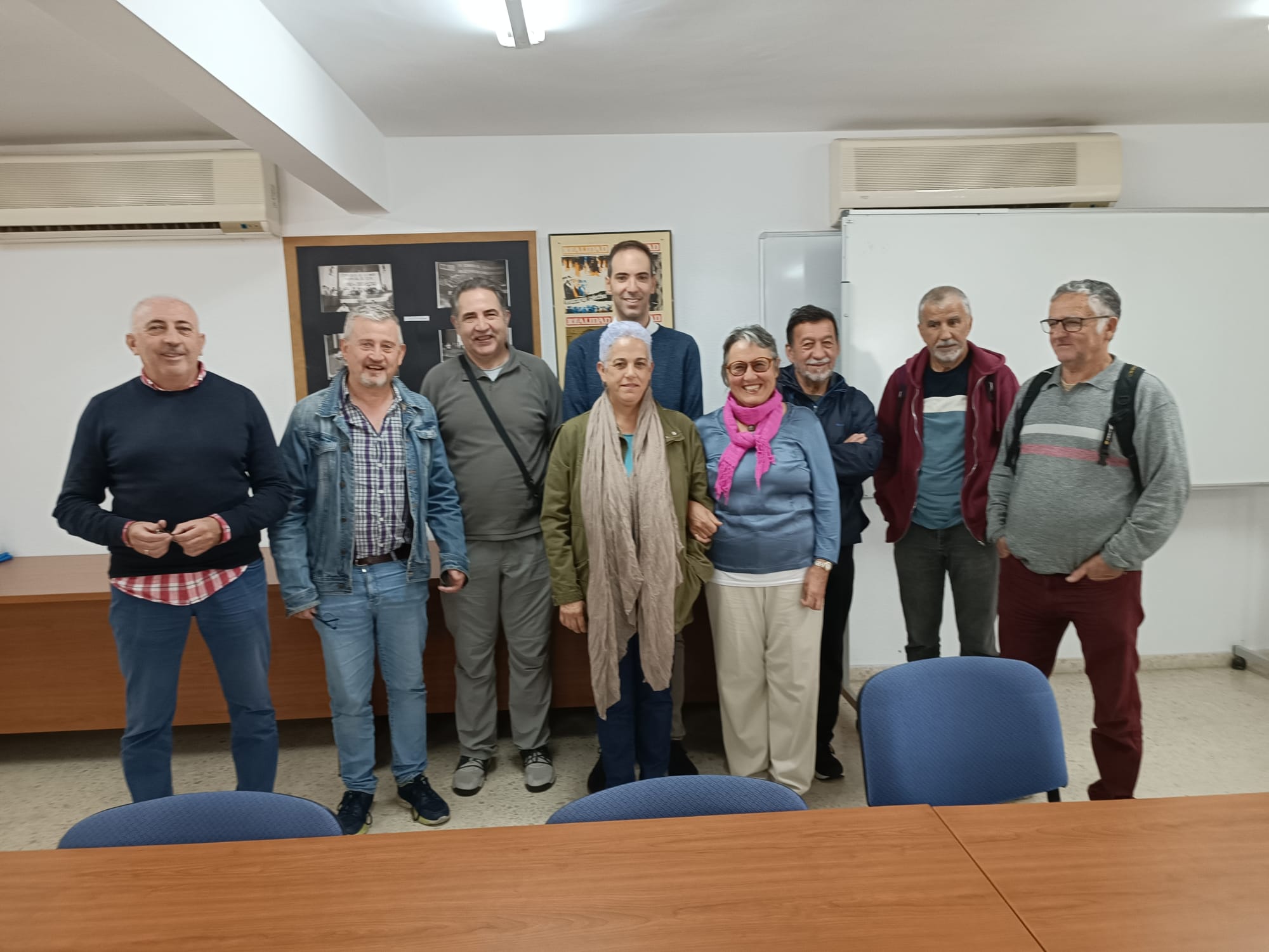 Las plataformas en defensa de la sanidad se reúnen en Dos Hermanas