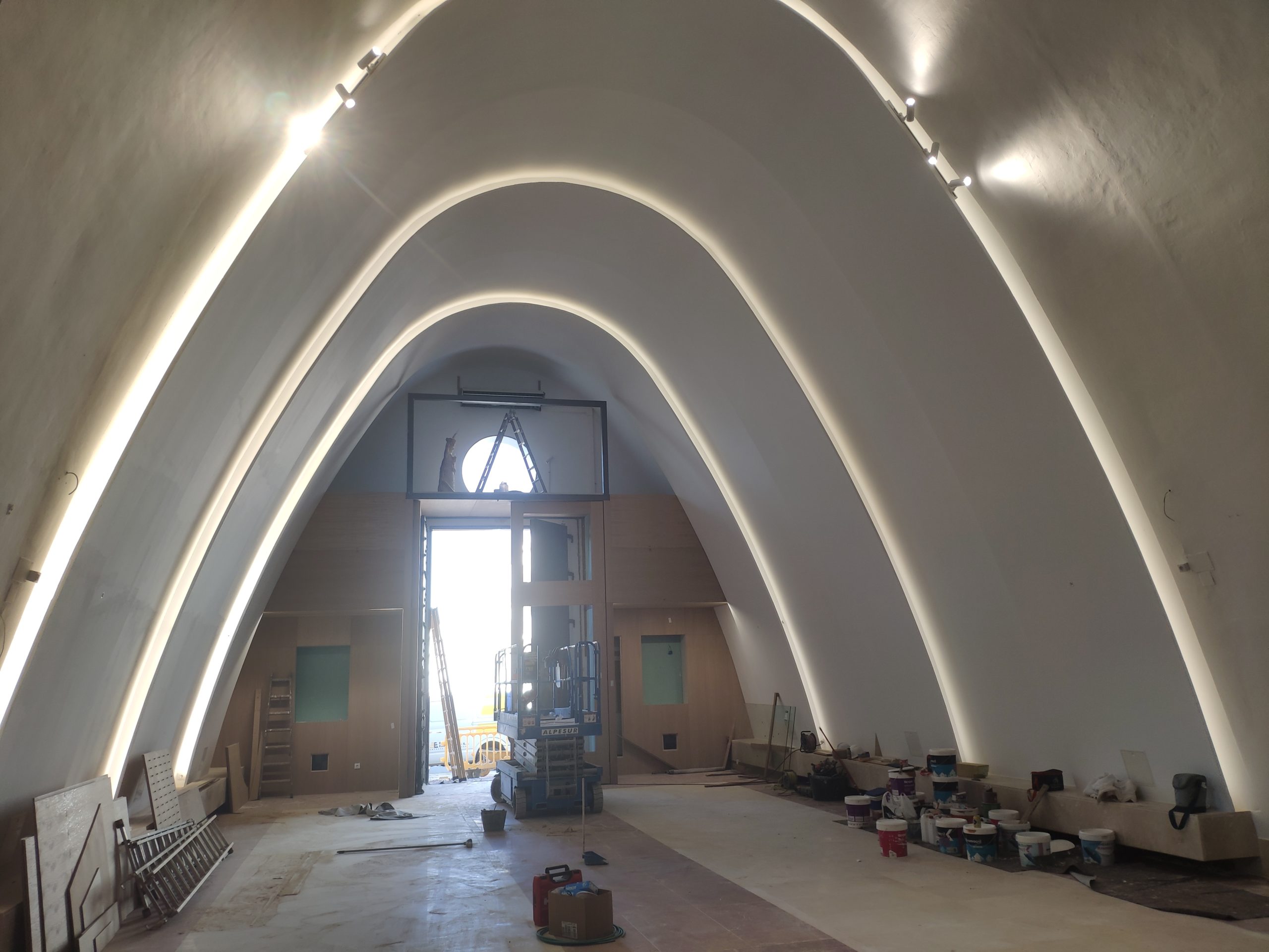 La Parroquia del Rocío mejora su cimentación y aislamiento