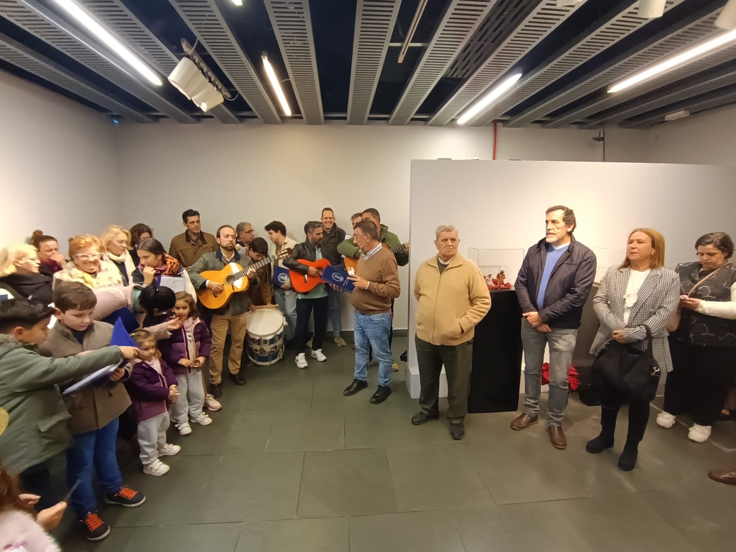 Dos exposiciones para preservar las tradiciones y costumbres navideñas