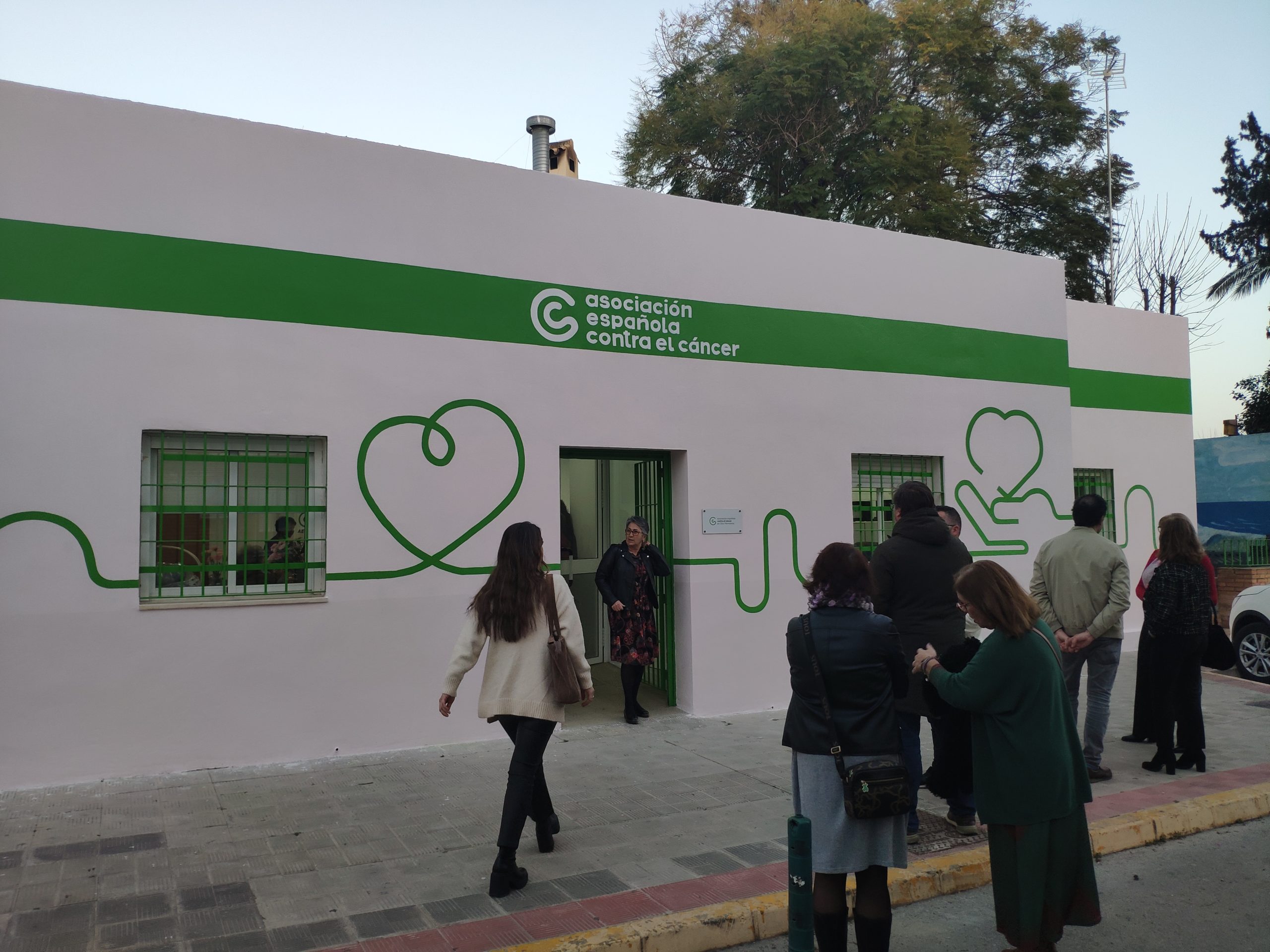 Puesta de largo de la nueva sede de la AECC nazarena