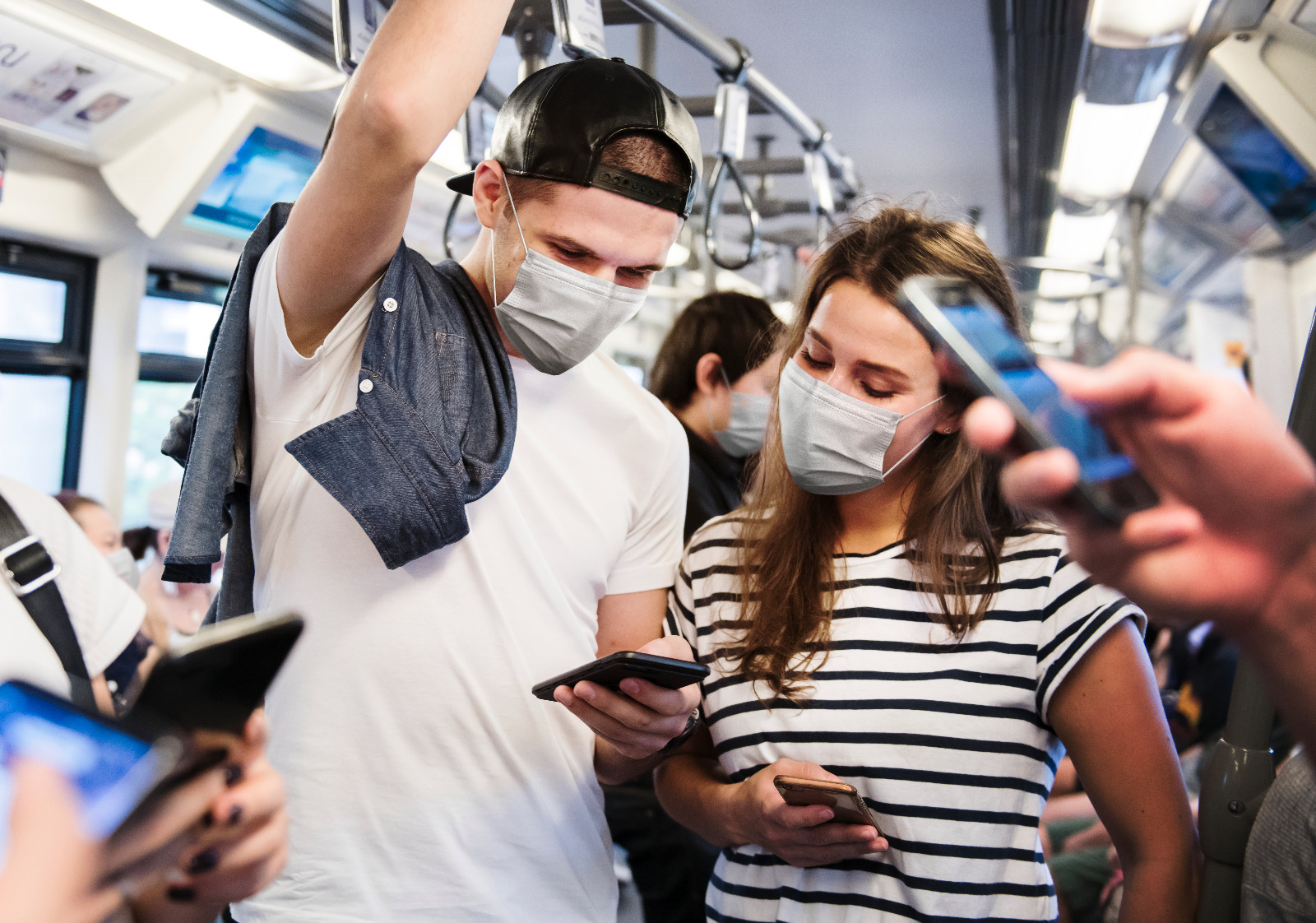 Este miércoles, las mascarillas ya no serán obligatorias en el transporte público