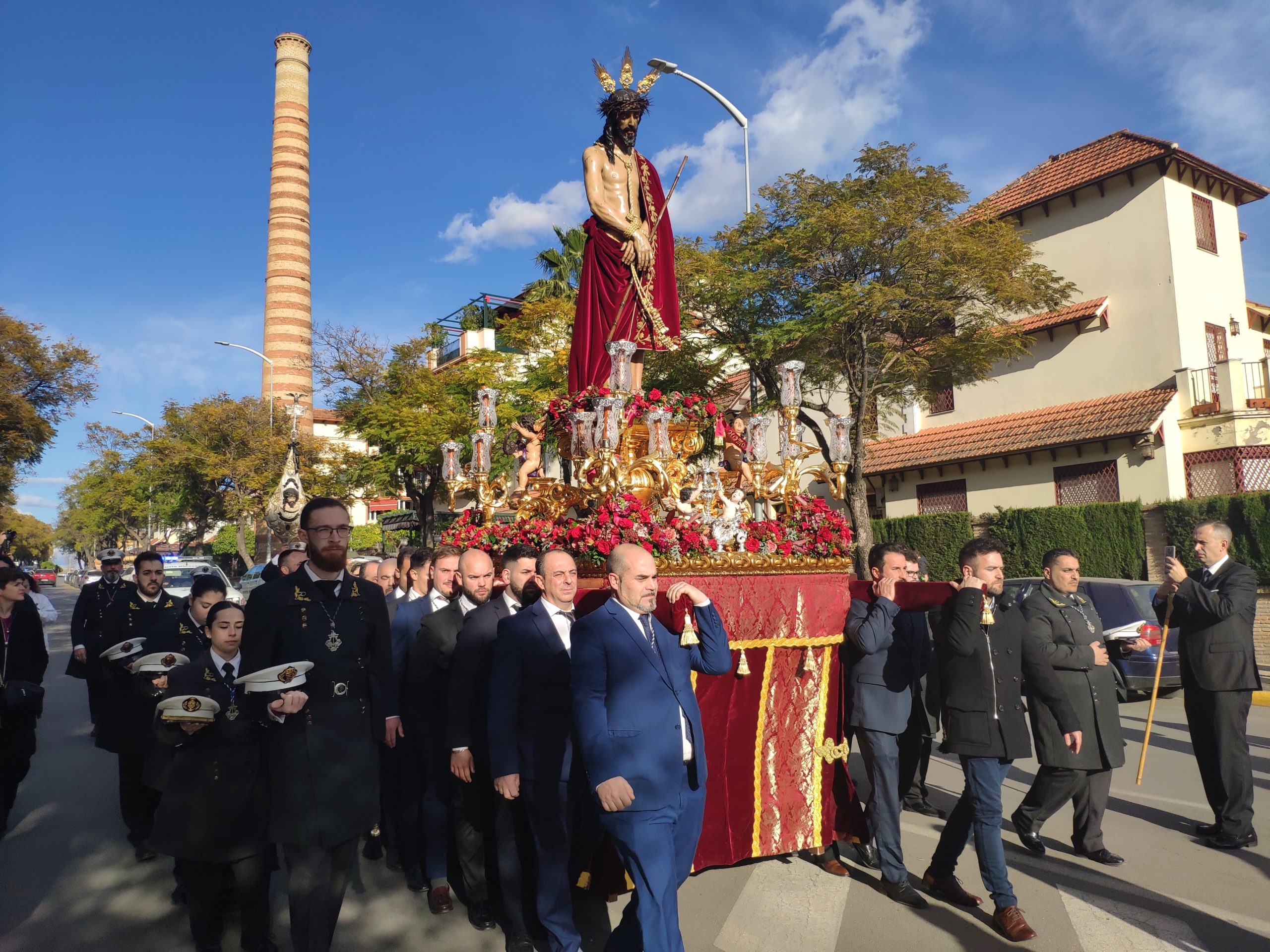 Jesús se presentó como un Ecce Homo en el Vía Crucis