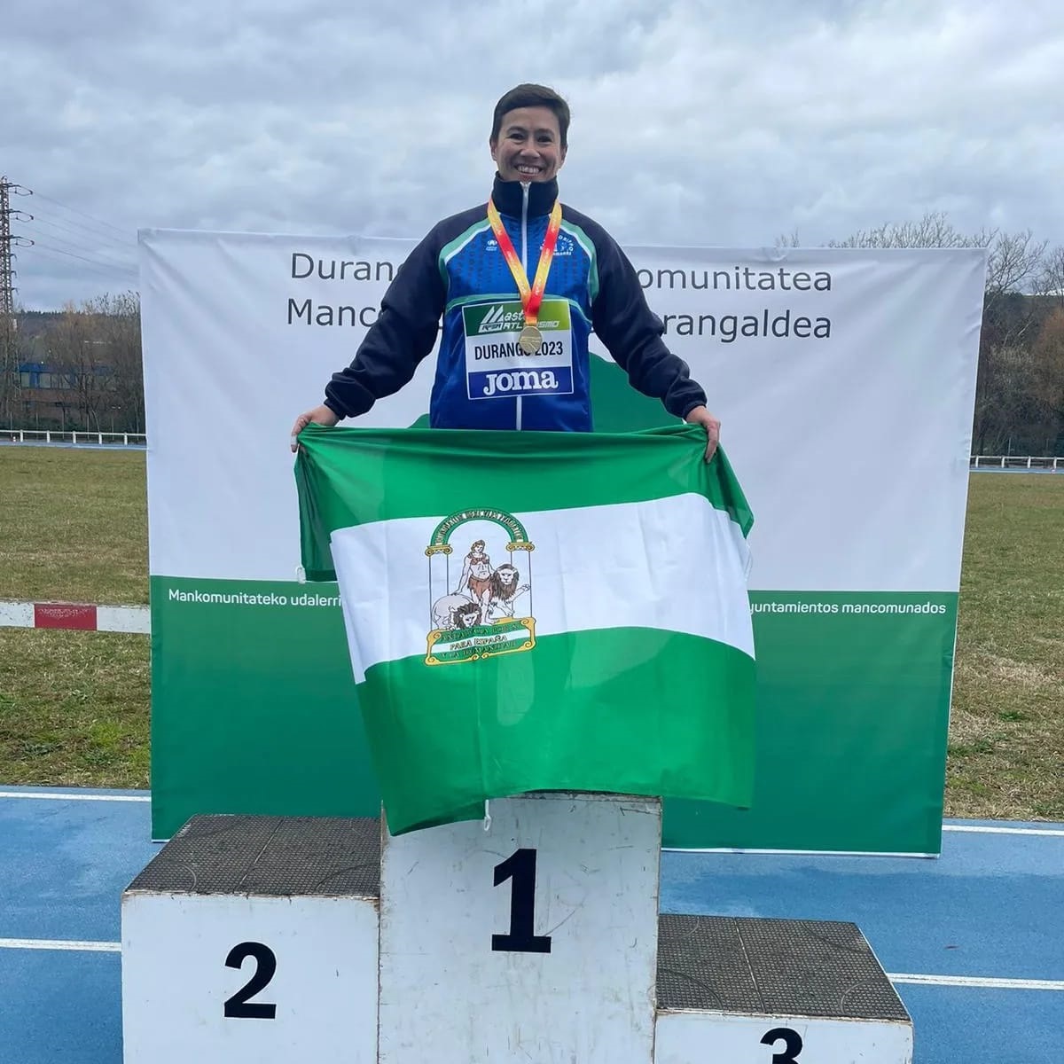 Inma del Pino es toda una campeona de lanzamiento